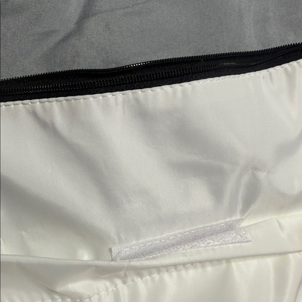 White Pouch with Pink Floral Initial - Picture 6 of 6